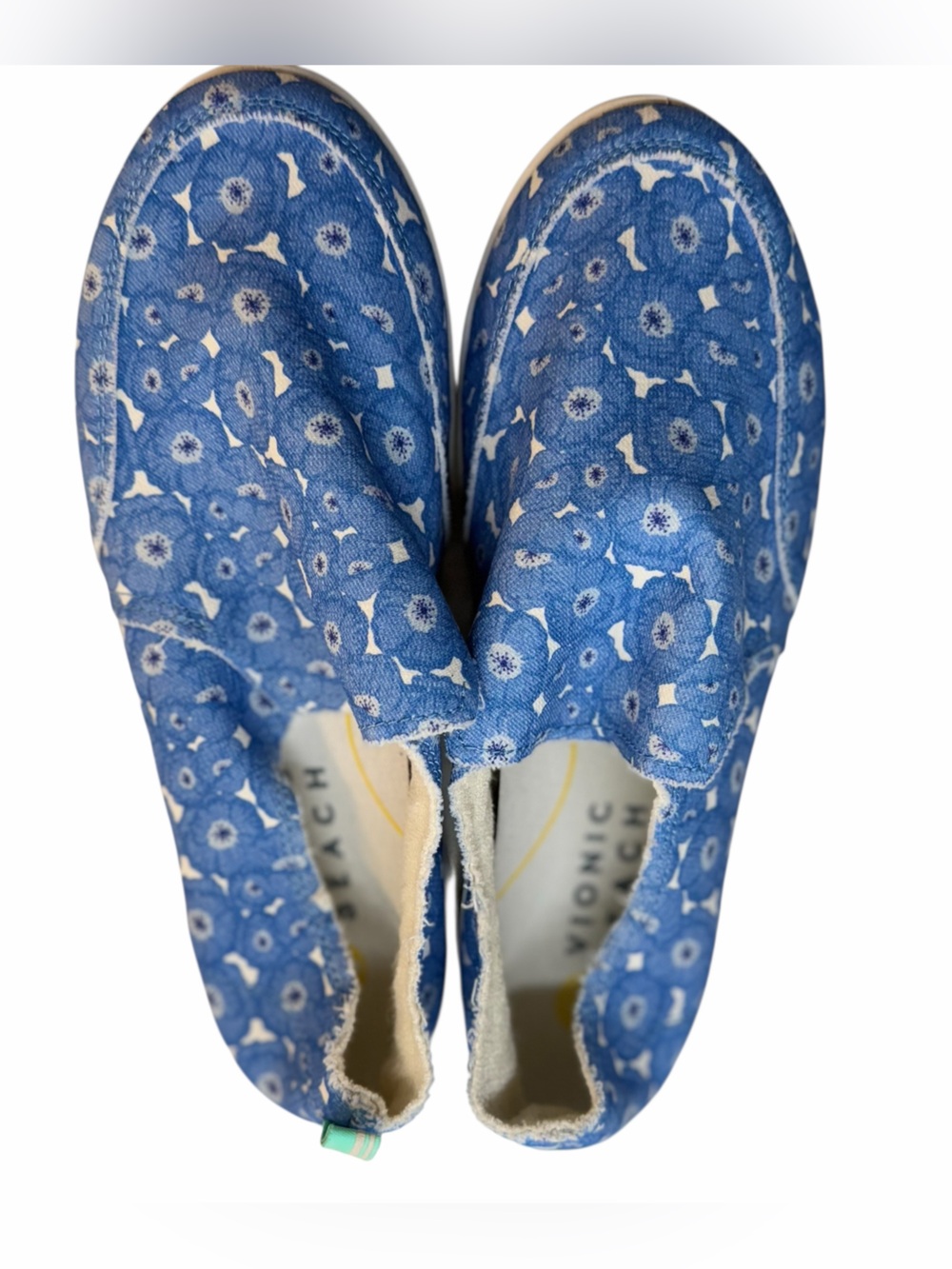 Vionic Beach Malibu Blue Floral Print Slip On Shoes NWT Women’s 7.5W - Picture 9 of 9